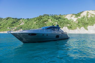 62' Pershing 2016 Yacht For Sale